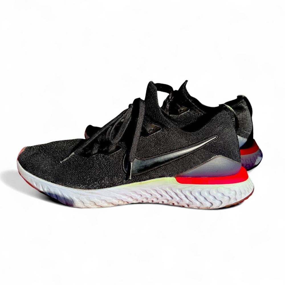 Nike Epic React Flyknit 2